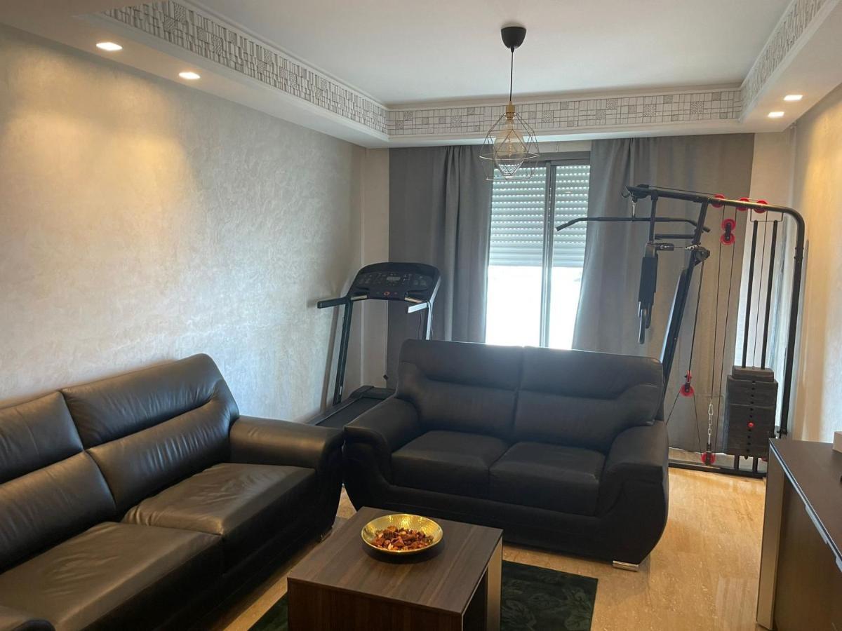 Appartement Haut Standing Proche Gare Casa Voyageur Casablanca Esterno foto